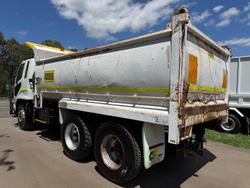 2013 Fuso Fighter 2427 WHITE