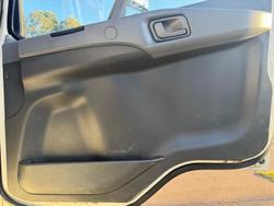 2013 Fuso Fighter 2427 WHITE