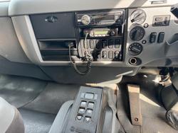 2013 Fuso Fighter 2427 WHITE
