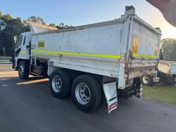 2013 Fuso Fighter 2427 WHITE