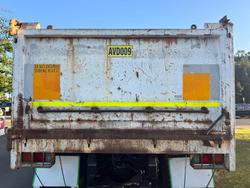 2013 Fuso Fighter 2427 WHITE