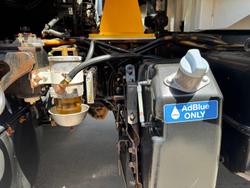 2013 Fuso Fighter 2427 WHITE