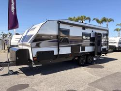 Crusader MY25 Musketeer Empress