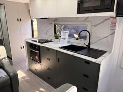 2025 Crusader My25 Excalibur Duke