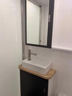 2025 Crusader My25 Lifechanger Bunkie