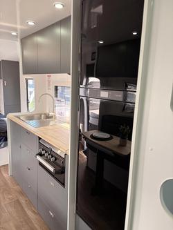 2025 Crusader My25 Lifechanger Bunkie