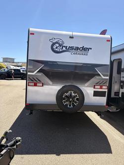 2025 Crusader My25 Musketeer Palace