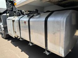 2015 Fuso Fv 51SK WHITE