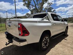 2020 Toyota Hilux SR5