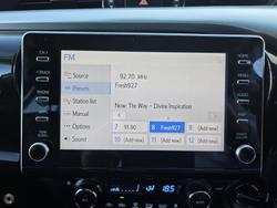 2020 Toyota Hilux SR5