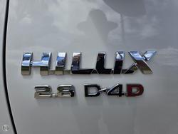 2020 Toyota Hilux SR5