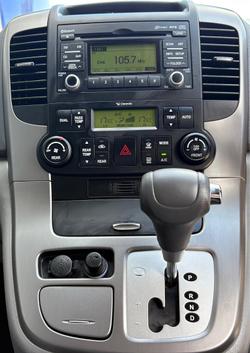 2011 Kia Grand Carnival Platinum