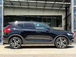 2022 Volvo XC40 T5 R-Design MY22 AWD Onyx Black