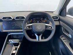 2025 MG ZS Essence Turbo