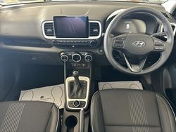 2025 HYUNDAI VENUE