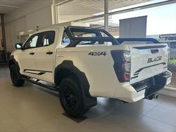 2025 ISUZU D-MAX BLADE