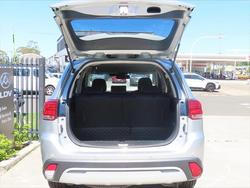 2020 Mitsubishi Outlander LS