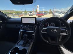 2025 Toyota Landcruiser Wagon Sahara ZX 3.3L Diesel Automatic