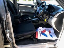 2010 Mitsubishi Challenger LS