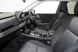 2024 Mitsubishi Outlander LS