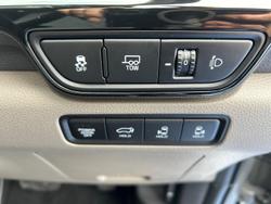 2024 Kia Carnival GT-Line HEV