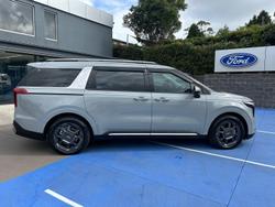 2024 Kia Carnival GT-Line HEV