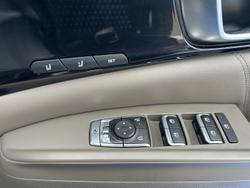 2024 Kia Carnival GT-Line HEV