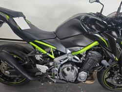 2019 Kawasaki ZR 900 BLACK