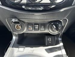 2025 Nissan Navara ST