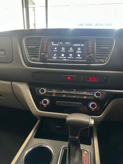 2018 Kia Carnival S YP MY19 Clear White