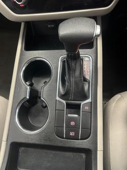 2018 Kia Carnival S YP MY19 Clear White