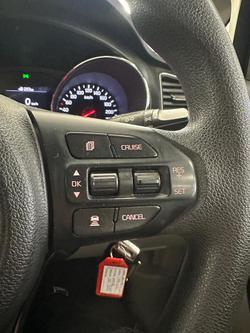 2018 Kia Carnival S YP MY19 Clear White