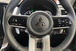 2024 Mitsubishi Pajero Sport GLS