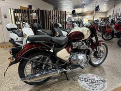 2025 Royal Enfield CLASSIC 650 RED