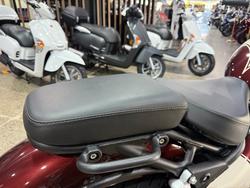 2025 Royal Enfield CLASSIC 650 RED