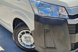 2019 Toyota Hiace Commuter