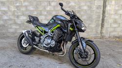 2017 Kawasaki ZR 900 BLACK