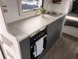 2025 Dreamhaven Dreamhaven 19 Series Tourline Caravan