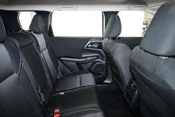 2024 Mitsubishi Outlander ES