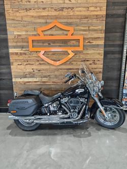 Harley-Davidson Heritage Classic 114 (flhcs)