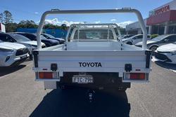 2025 Toyota Hilux SR