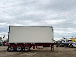 2006 Maxitrans 12 Pallet Lead Refrigerated Trailer