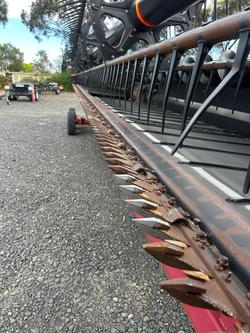 2009 CASE IH 2142 Rigid Draper