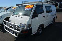 2008 Mitsubishi Express