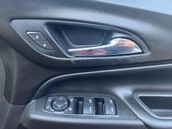 2017 Holden Equinox LT