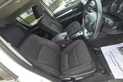 2021 Toyota Hilux SR5