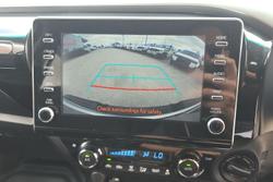 2021 Toyota Hilux SR5