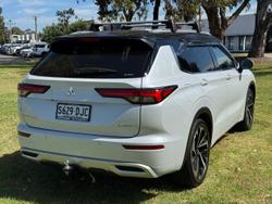 2024 Mitsubishi Outlander Exceed Tourer