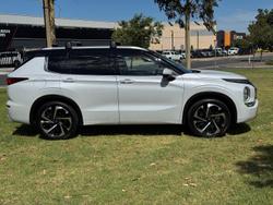 2024 Mitsubishi Outlander Exceed Tourer