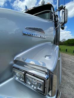 2016 Western Star 5800 Series